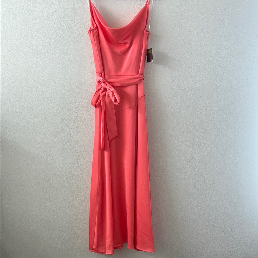 Taylor Coral Maxi Neck Tie Front Dress. NWT size 8